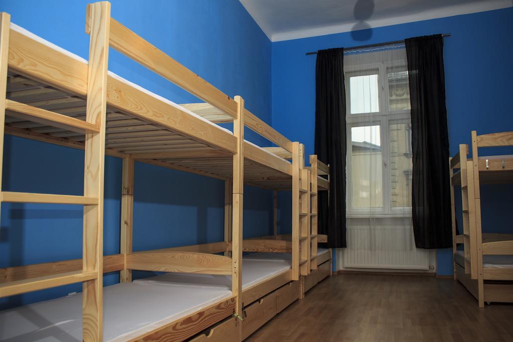 Pillows Party Hostel Krakow Room photo